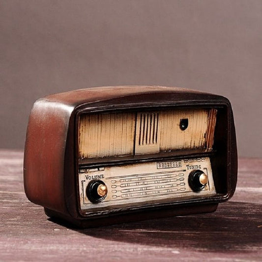 Generic Vintage Radio Decor